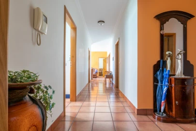 Moradia T4 para Venda em Ribeira Brava