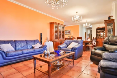 Moradia T4 para Venda em Ribeira Brava