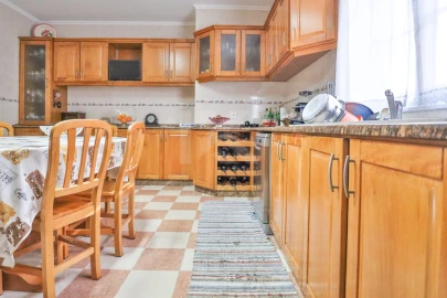 Moradia T4 para Venda em Ribeira Brava