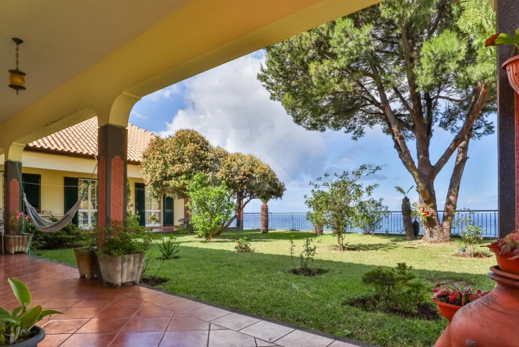 Moradia T4 para Venda em Ribeira Brava Foto 36