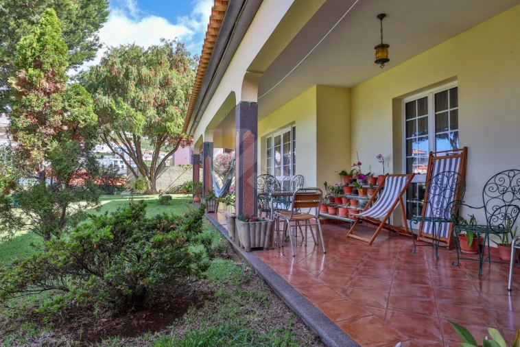 Moradia T4 para Venda em Ribeira Brava Foto 38