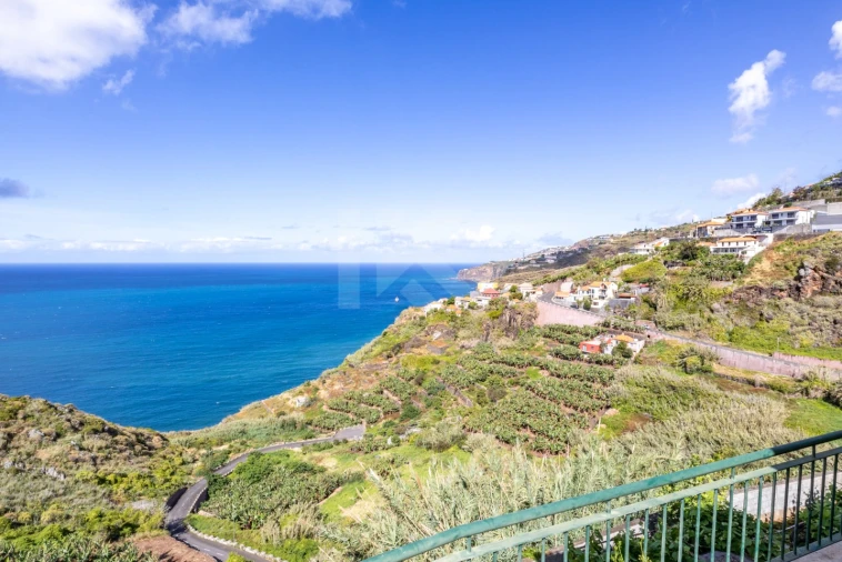 Moradia T4 para Venda em Ribeira Brava Foto 52
