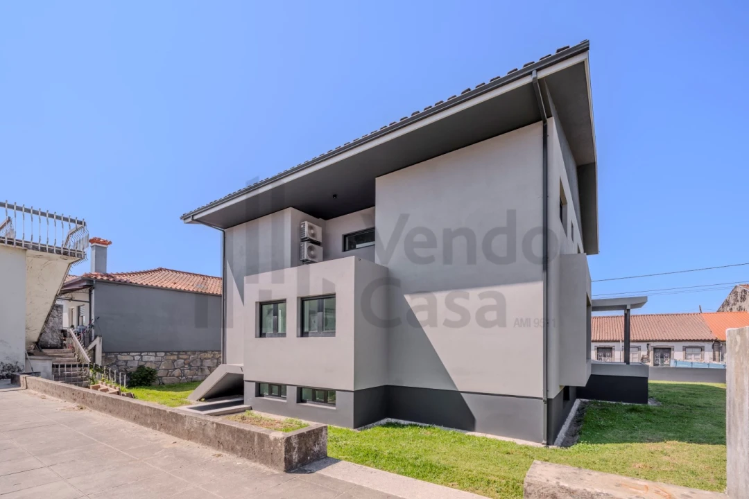 Moradia T6 para Venda em Merelim (São Pedro) e Frossos Foto 8
