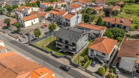 Moradia T6 para Venda em Merelim (São Pedro) e Frossos