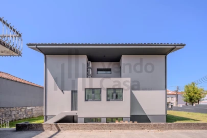 Moradia T6 para Venda em Merelim (São Pedro) e Frossos