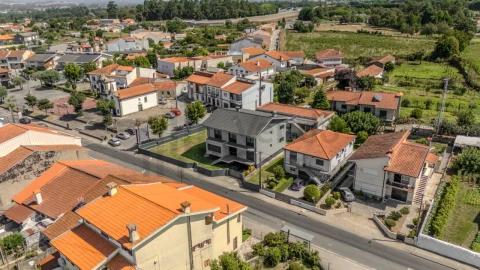 Moradia T6 para Venda em Merelim (São Pedro) e Frossos