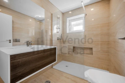 Moradia T6 para Venda em Merelim (São Pedro) e Frossos