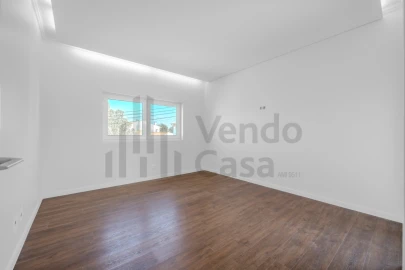 Moradia T6 para Venda em Merelim (São Pedro) e Frossos