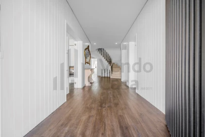 Moradia T6 para Venda em Merelim (São Pedro) e Frossos
