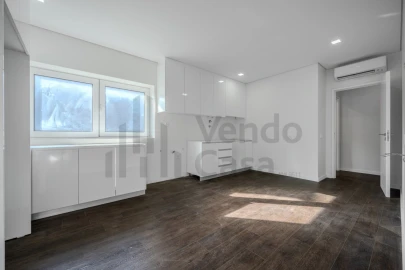 Moradia T6 para Venda em Merelim (São Pedro) e Frossos