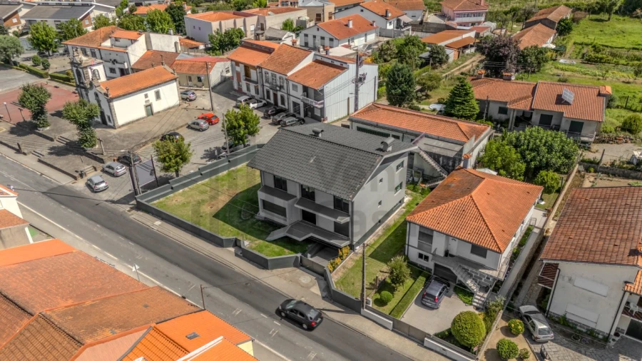 Moradia T6 para Venda em Merelim (São Pedro) e Frossos Foto 4