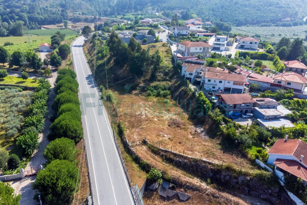 Terreno para Venda em Telões Foto 2