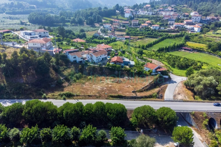 Terreno para Venda em Telões Foto 3