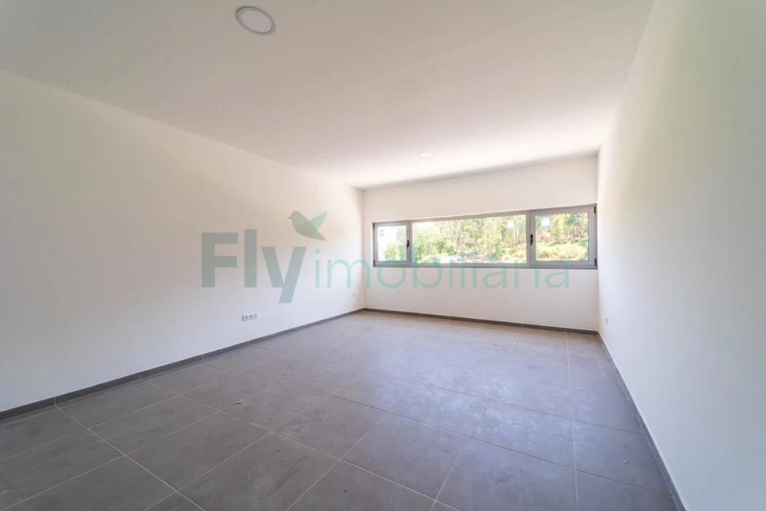 Armazém para Venda em Vila Nova do Campo Foto 31