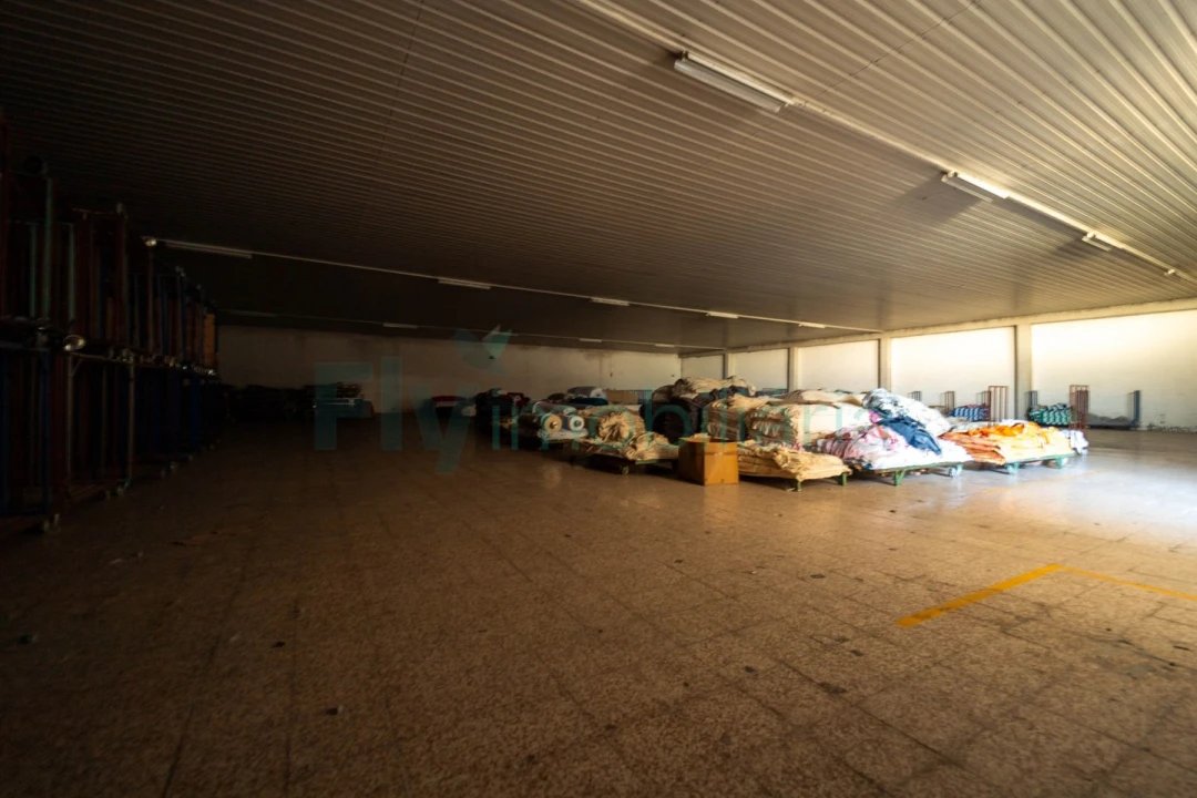 Armazém para Venda em Caldas de Vizela (São Miguel e São João) Foto 13