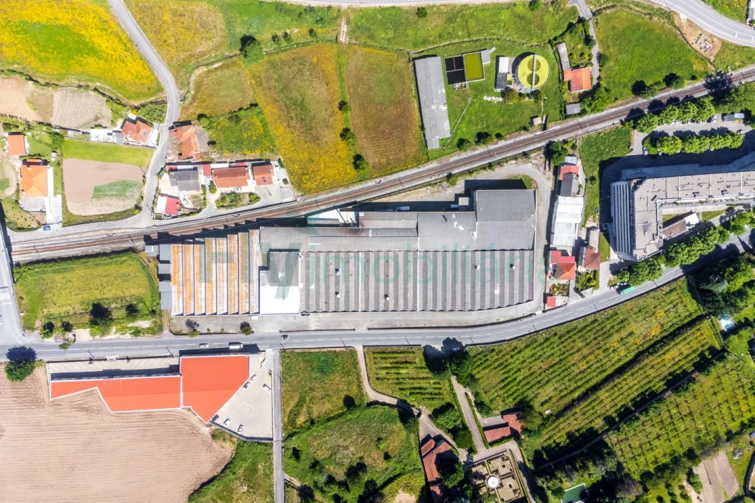 Armazém para Venda em Caldas de Vizela (São Miguel e São João) Foto 17