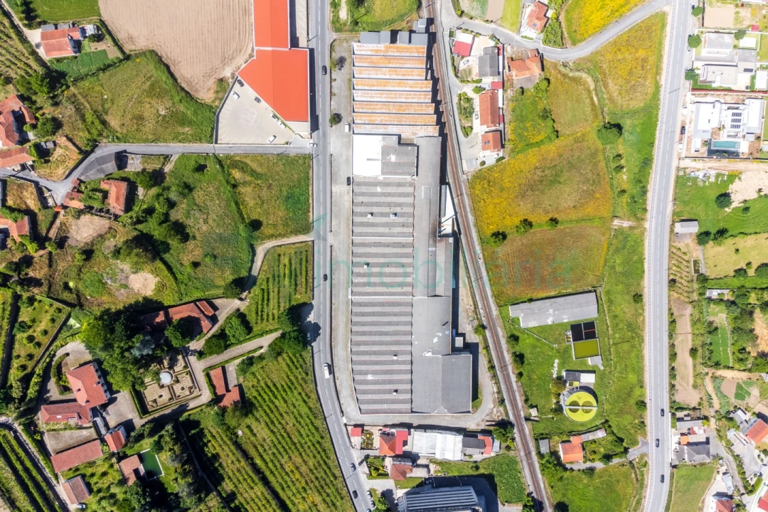 Armazém para Venda em Caldas de Vizela (São Miguel e São João) Foto 18