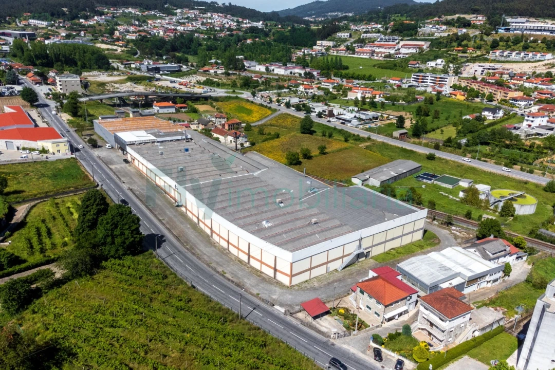 Armazém para Venda em Caldas de Vizela (São Miguel e São João) Foto 21