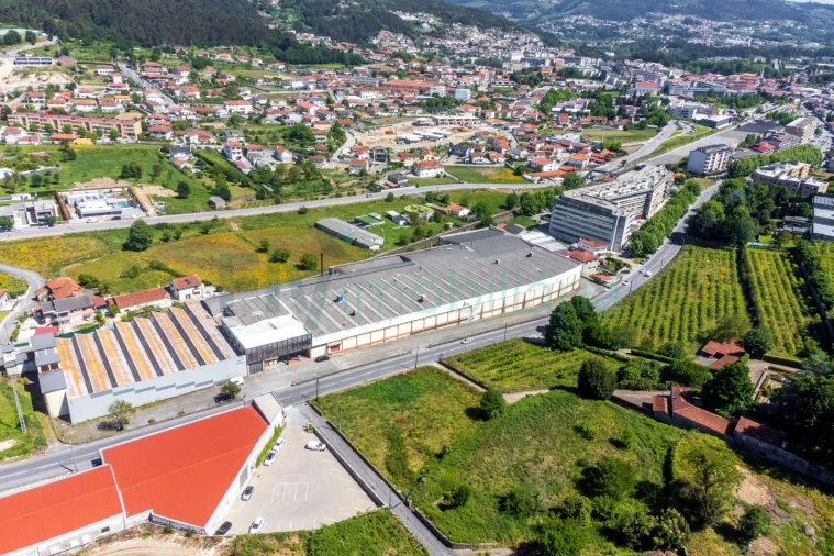 Armazém para Venda em Caldas de Vizela (São Miguel e São João) Foto 19