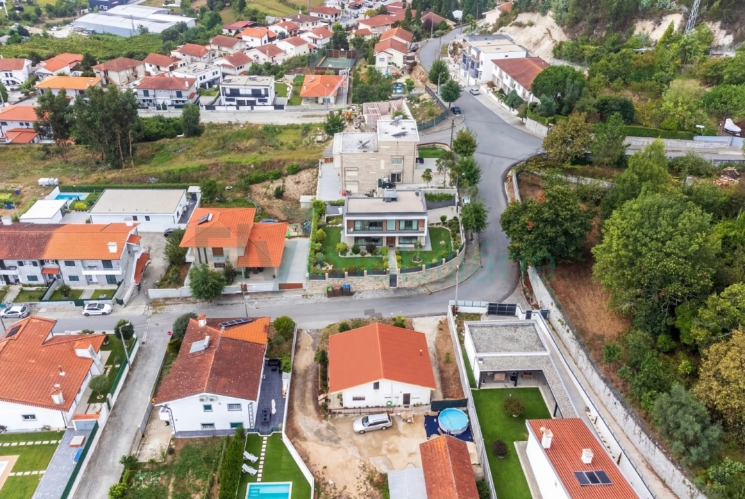Terreno para Venda em Tagilde e Vizela (São Paio) Foto 1