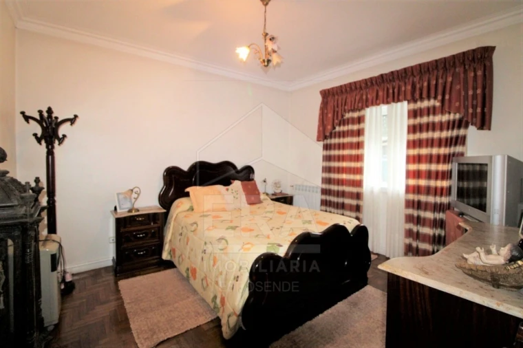 Moradia T4 para Venda em Ganfei Foto 4