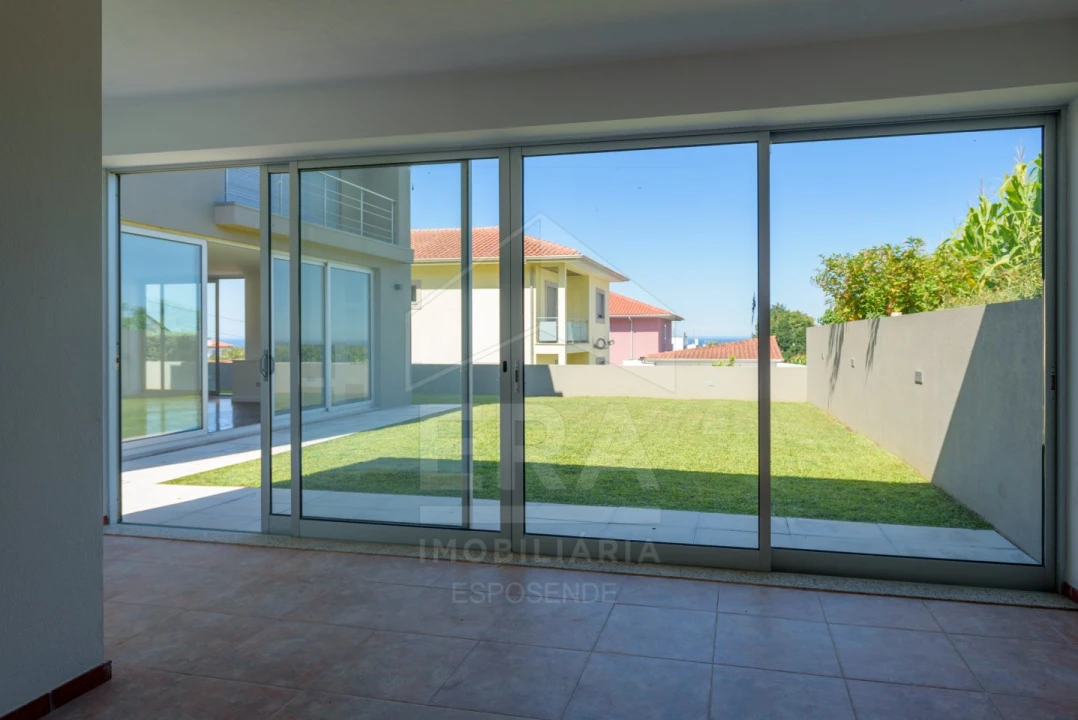 Moradia T3 para Venda em Antas Foto 8