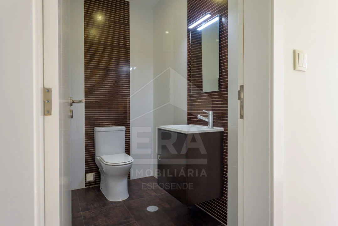 Moradia T3 para Venda em Antas Foto 12