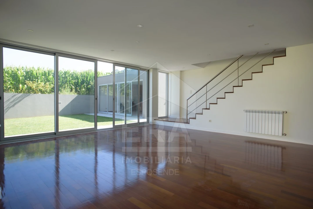 Moradia T3 para Venda em Antas Foto 13