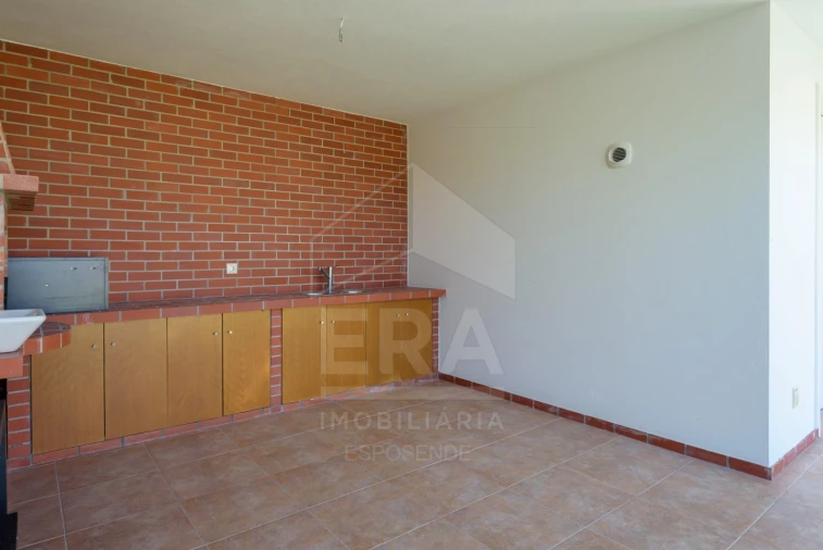 Moradia T3 para Venda em Antas Foto 7