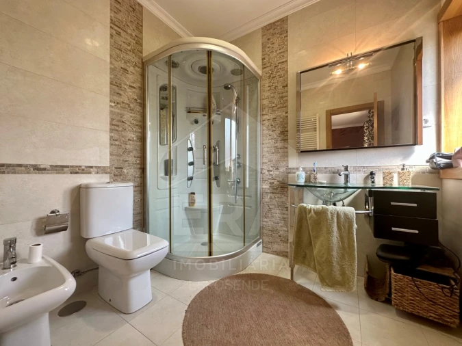 Moradia T4 para Venda em Fontão Foto 9