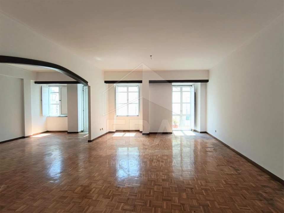 Apartamento T4 para Venda em Santa Maria Maior e Monserrate e Meadela Foto 2