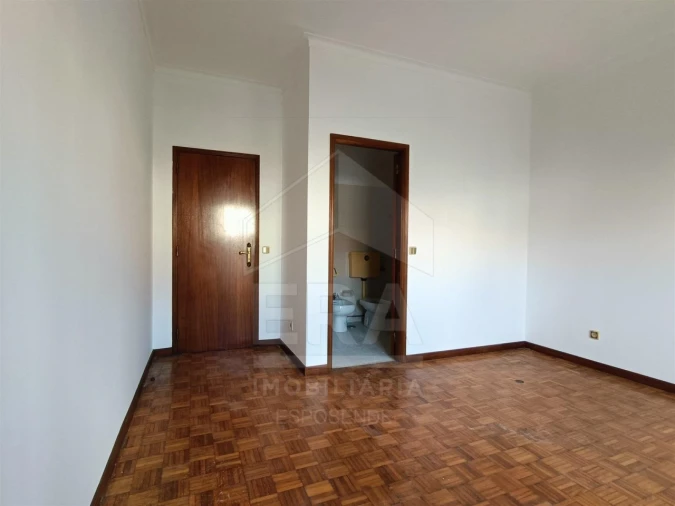 Apartamento T4 para Venda em Santa Maria Maior e Monserrate e Meadela Foto 4