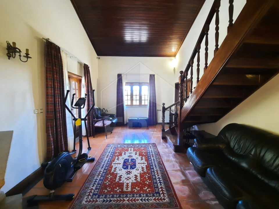 Moradia T4 para Venda em Palmeira de Faro e Curvos Foto 12