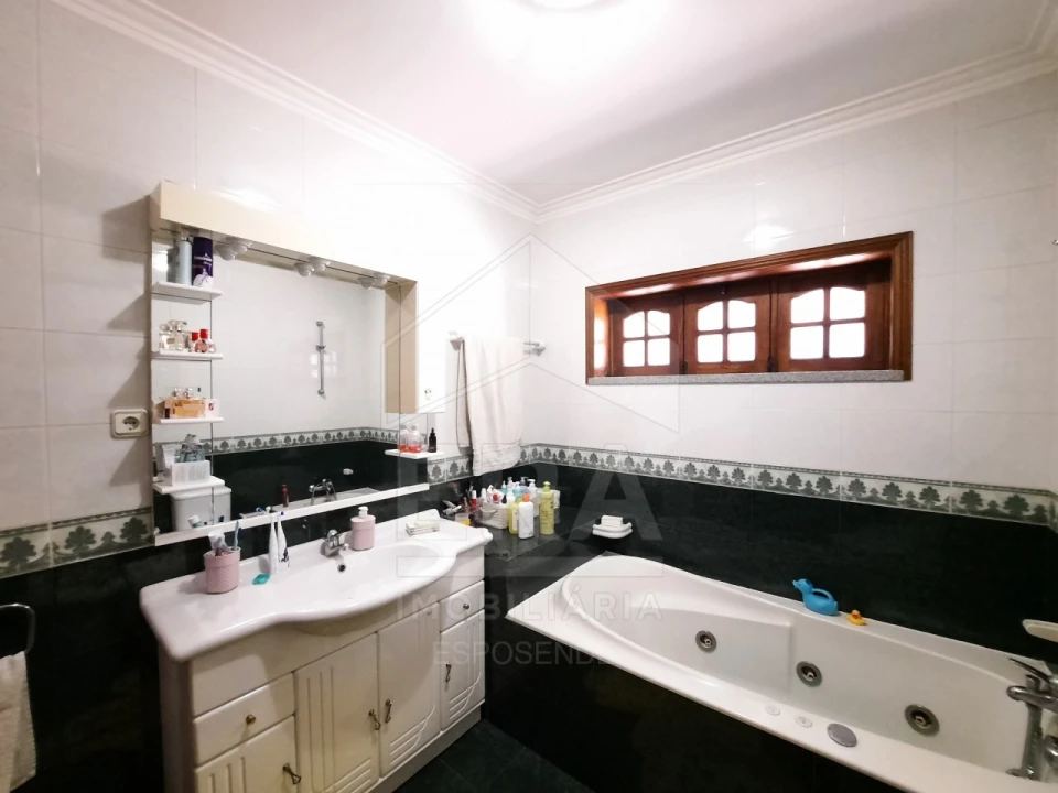 Moradia T4 para Venda em Palmeira de Faro e Curvos Foto 15