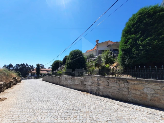 Moradia T4 para Venda em Palmeira de Faro e Curvos Foto 20