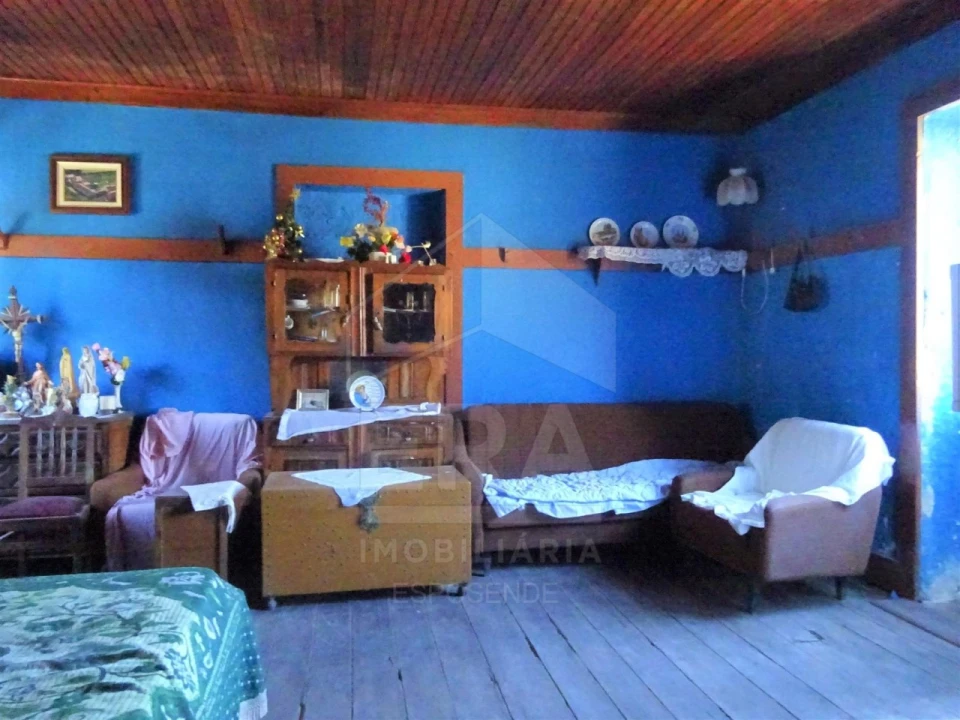 Moradia T1 para Venda em Palmeira de Faro e Curvos Foto 2