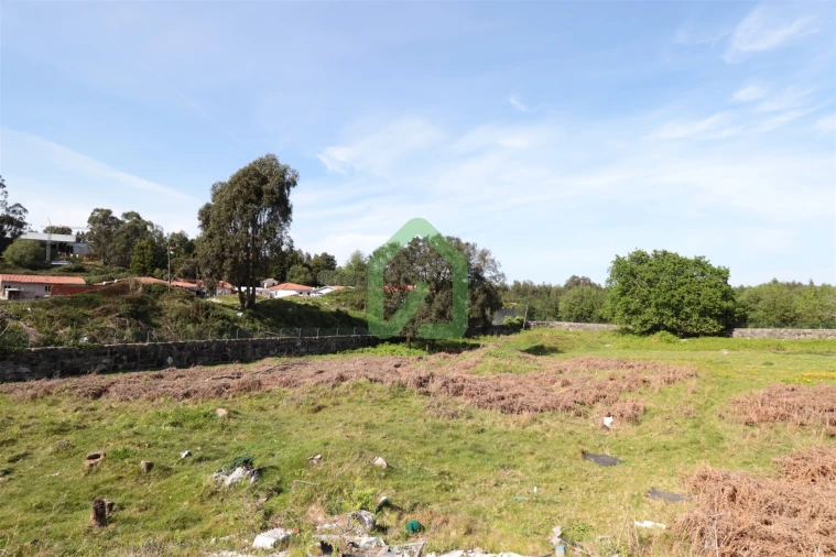Terreno para Venda em Esmeriz e Cabeçudos Foto 8