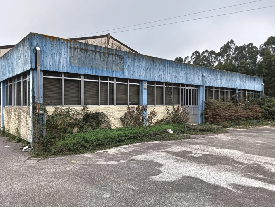 Armazém para Venda em Vagos e Santo António Foto 1