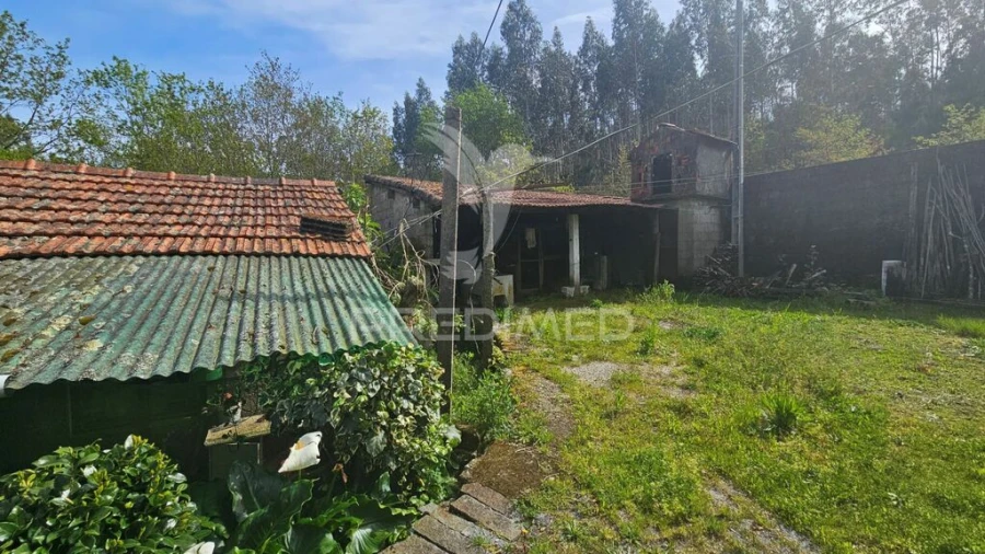 Moradia para Venda em Monte Córdova Foto 8