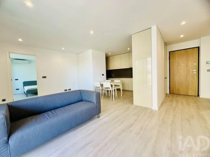 Apartamento T2 para Venda em Quarteira Foto 11