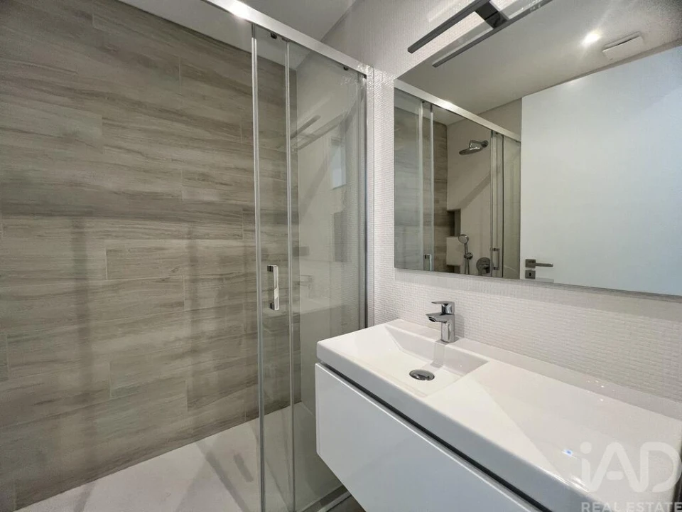 Apartamento T2 para Venda em Quarteira Foto 10