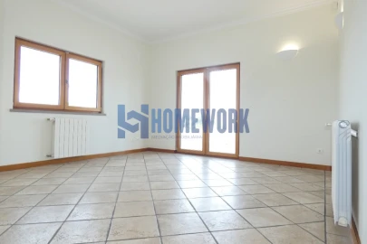Moradia T5 para Venda em Sesimbra (Castelo)