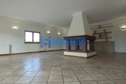 Moradia T5 para Venda em Sesimbra (Castelo)