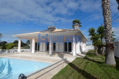 Moradia T5 para Venda em Sesimbra (Castelo)