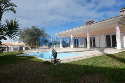 Moradia T5 para Venda em Sesimbra (Castelo)