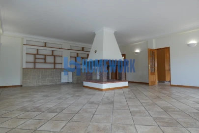 Moradia T5 para Venda em Sesimbra (Castelo)