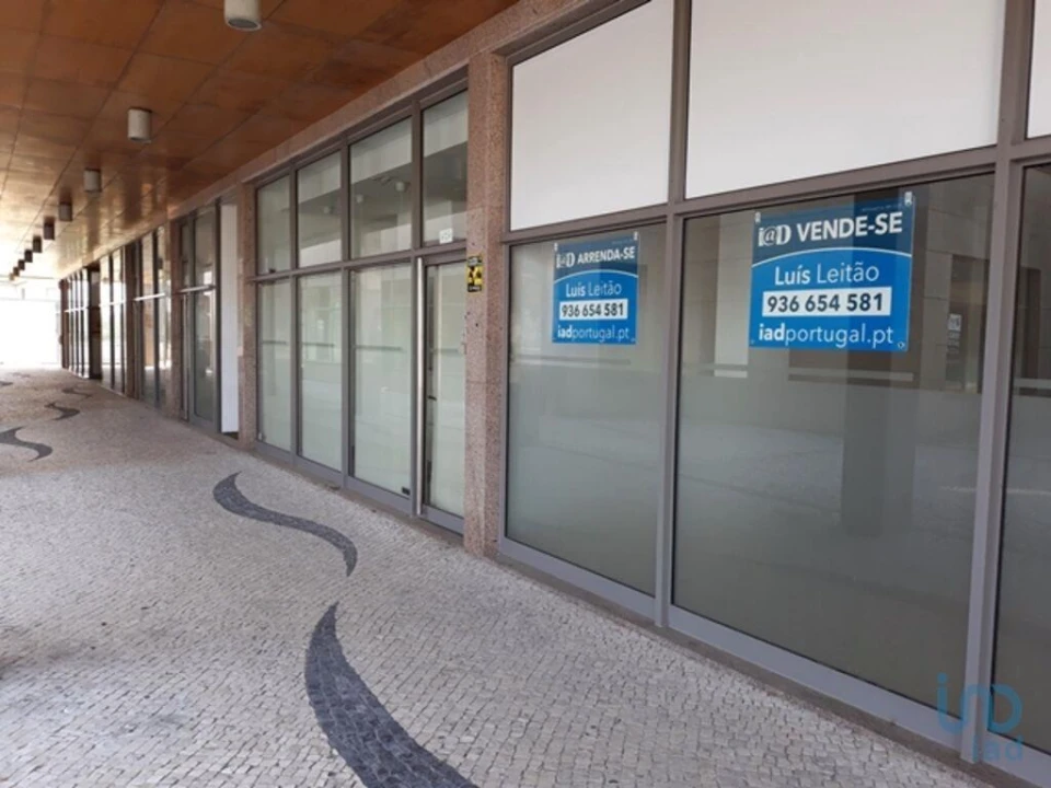 Loja para Venda em Requeixo, Nossa Senhora de Fátima e Nariz Foto 1