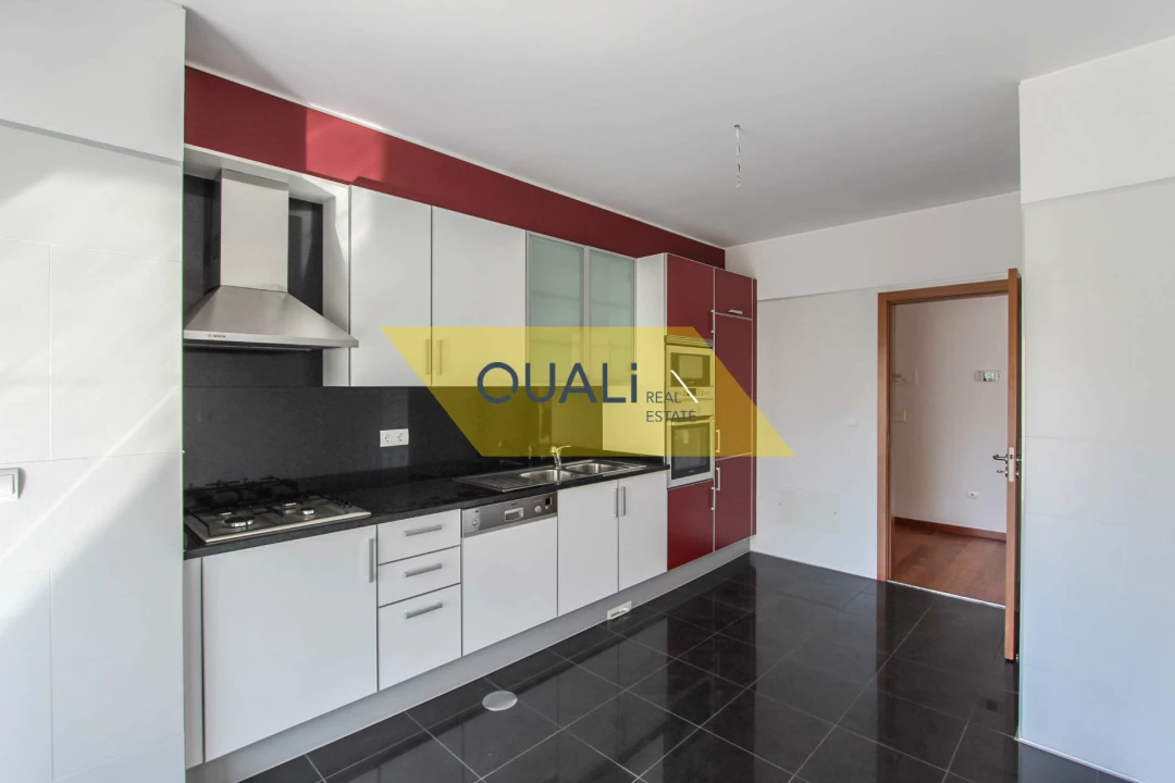 Apartamento T3 para Venda em São Martinho Foto 7