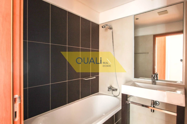 Apartamento T3 para Venda em São Martinho Foto 8