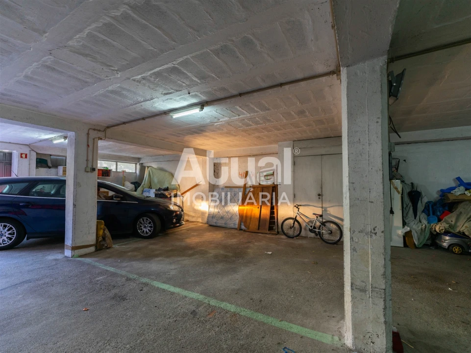 Garagem para Arrendamento em Caldas de Vizela (São Miguel e São João) Foto 7